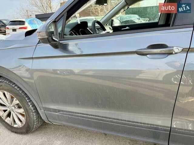 Серый Фольксваген Тигуан, объемом двигателя 2 л и пробегом 91 тыс. км за 11300 $, фото 15 на Automoto.ua
