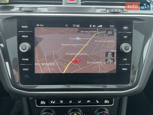 Серый Фольксваген Тигуан, объемом двигателя 1.97 л и пробегом 195 тыс. км за 28000 $, фото 20 на Automoto.ua