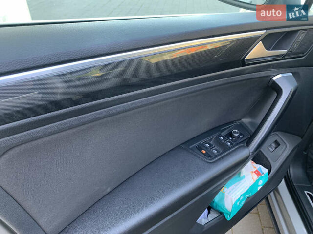 Серый Фольксваген Тигуан, объемом двигателя 1.98 л и пробегом 295 тыс. км за 19500 $, фото 8 на Automoto.ua