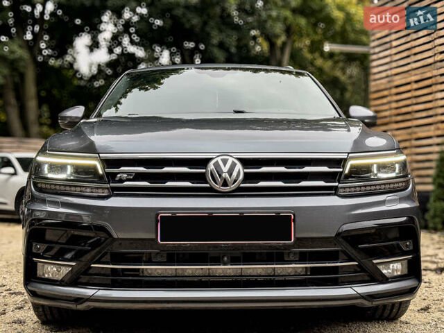 Сірий Фольксваген Тігуан, об'ємом двигуна 1.98 л та пробігом 230 тис. км за 27700 $, фото 27 на Automoto.ua