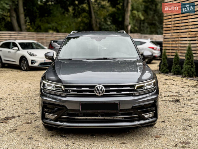 Сірий Фольксваген Тігуан, об'ємом двигуна 1.98 л та пробігом 230 тис. км за 27700 $, фото 10 на Automoto.ua