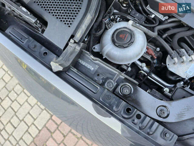 Серый Фольксваген Тигуан, объемом двигателя 2 л и пробегом 143 тыс. км за 29500 $, фото 75 на Automoto.ua