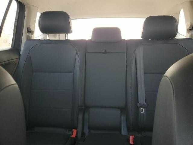 Серый Фольксваген Тигуан, объемом двигателя 2 л и пробегом 49 тыс. км за 4500 $, фото 9 на Automoto.ua