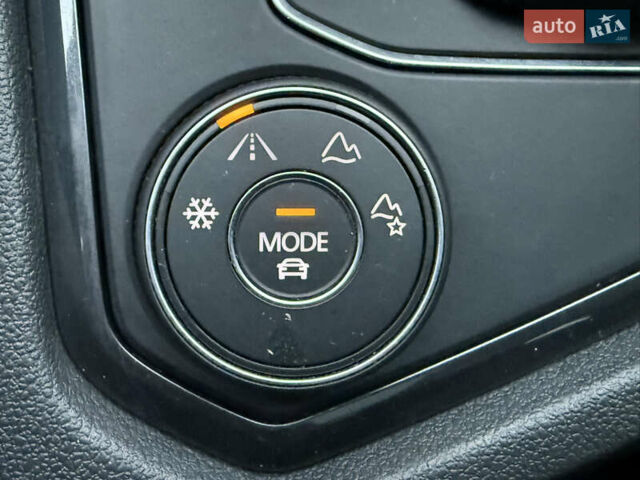 Сірий Фольксваген Тігуан, об'ємом двигуна 2 л та пробігом 62 тис. км за 21500 $, фото 56 на Automoto.ua