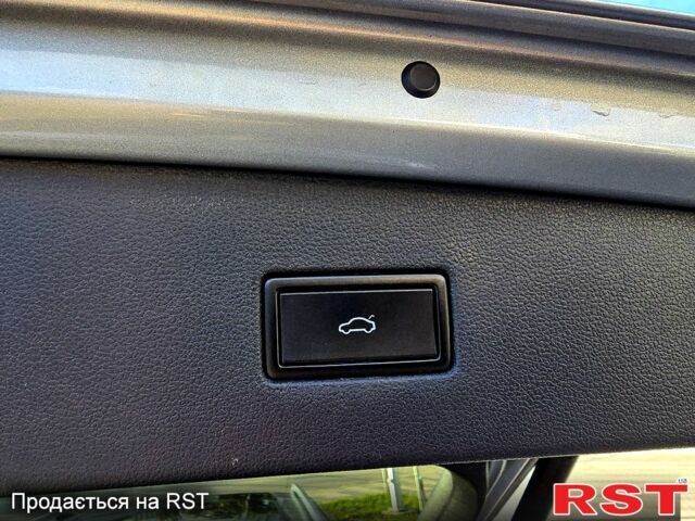 Сірий Фольксваген Тігуан, об'ємом двигуна 2 л та пробігом 147 тис. км за 21950 $, фото 13 на Automoto.ua