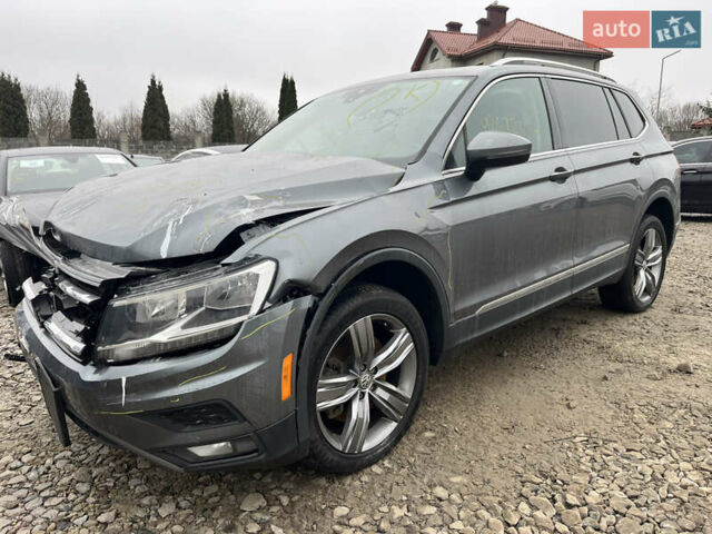 Сірий Фольксваген Тігуан, об'ємом двигуна 2 л та пробігом 176 тис. км за 13500 $, фото 7 на Automoto.ua