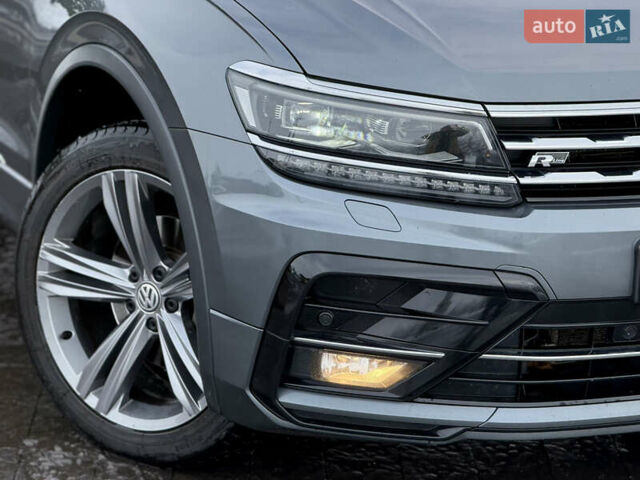 Серый Фольксваген Тигуан, объемом двигателя 2 л и пробегом 241 тыс. км за 26999 $, фото 21 на Automoto.ua