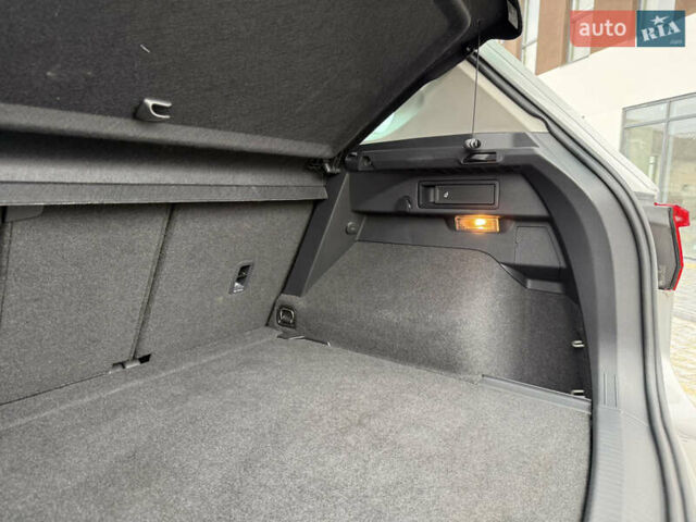 Серый Фольксваген Тигуан, объемом двигателя 2 л и пробегом 87 тыс. км за 23900 $, фото 78 на Automoto.ua