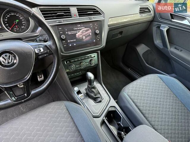 Сірий Фольксваген Тігуан, об'ємом двигуна 1.98 л та пробігом 164 тис. км за 25500 $, фото 18 на Automoto.ua