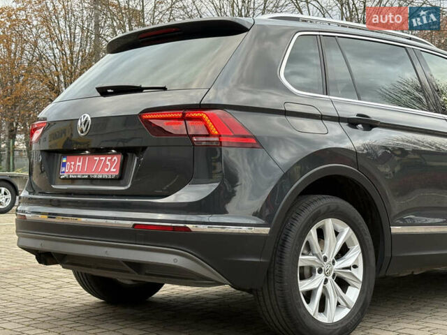 Серый Фольксваген Тигуан, объемом двигателя 2 л и пробегом 143 тыс. км за 29500 $, фото 10 на Automoto.ua