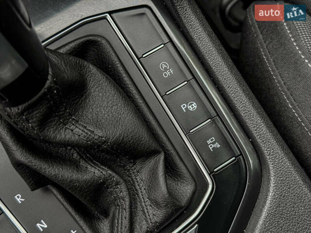 Сірий Фольксваген Тігуан, об'ємом двигуна 1.98 л та пробігом 230 тис. км за 27700 $, фото 80 на Automoto.ua