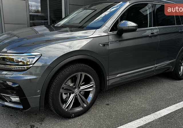 Серый Фольксваген Тигуан, объемом двигателя 1.98 л и пробегом 76 тыс. км за 32000 $, фото 6 на Automoto.ua