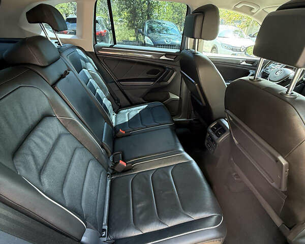 Сірий Фольксваген Тігуан, об'ємом двигуна 1.97 л та пробігом 259 тис. км за 25200 $, фото 17 на Automoto.ua