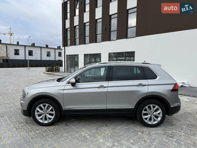 Серый Фольксваген Тигуан, объемом двигателя 2 л и пробегом 87 тыс. км за 23900 $, фото 7 на Automoto.ua