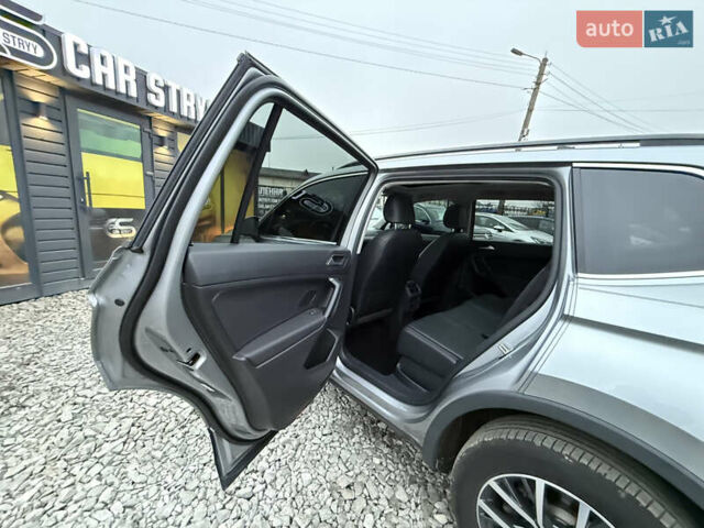 Сірий Фольксваген Тігуан, об'ємом двигуна 2 л та пробігом 62 тис. км за 21500 $, фото 45 на Automoto.ua