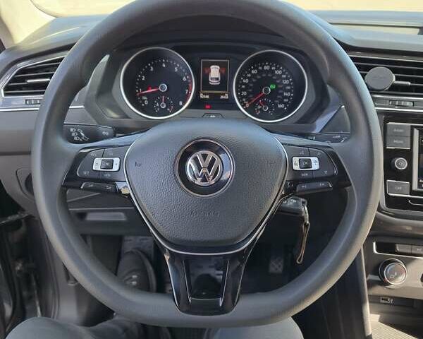 Серый Фольксваген Тигуан, объемом двигателя 1.98 л и пробегом 92 тыс. км за 17500 $, фото 16 на Automoto.ua