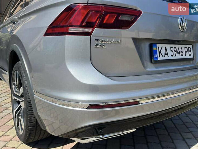 Сірий Фольксваген Тігуан, об'ємом двигуна 1.98 л та пробігом 110 тис. км за 23200 $, фото 18 на Automoto.ua