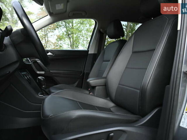 Серый Фольксваген Тигуан, объемом двигателя 1.98 л и пробегом 63 тыс. км за 19250 $, фото 17 на Automoto.ua