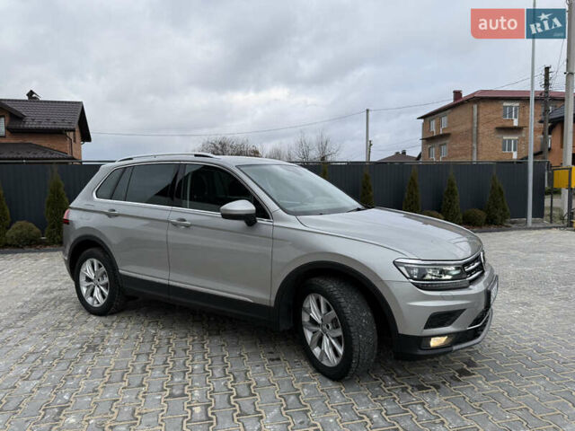 Серый Фольксваген Тигуан, объемом двигателя 2 л и пробегом 87 тыс. км за 23900 $, фото 46 на Automoto.ua