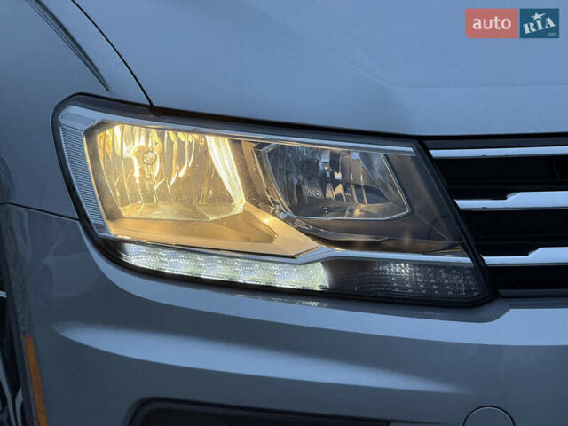 Сірий Фольксваген Тігуан, об'ємом двигуна 2 л та пробігом 62 тис. км за 21500 $, фото 12 на Automoto.ua