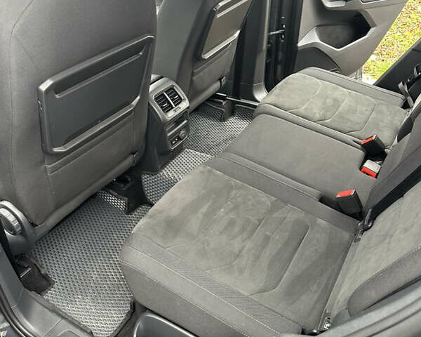 Сірий Фольксваген Тігуан, об'ємом двигуна 1.98 л та пробігом 181 тис. км за 27800 $, фото 4 на Automoto.ua