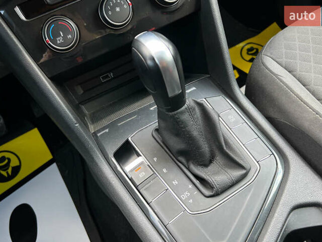 Серый Фольксваген Тигуан, объемом двигателя 2 л и пробегом 53 тыс. км за 19650 $, фото 14 на Automoto.ua