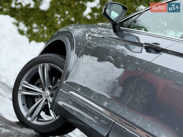 Серый Фольксваген Тигуан, объемом двигателя 2 л и пробегом 241 тыс. км за 26999 $, фото 31 на Automoto.ua