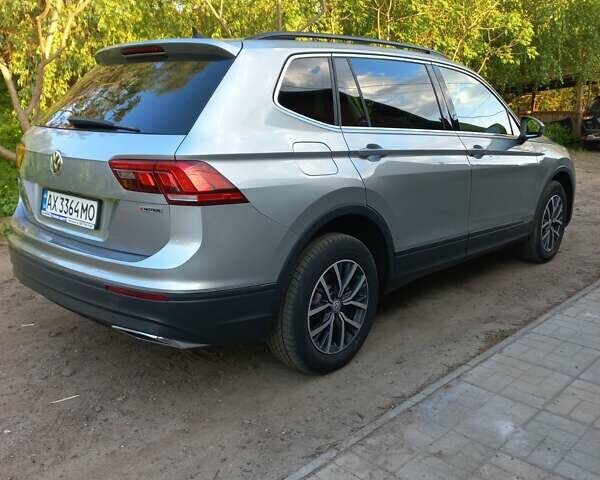 Сірий Фольксваген Тігуан, об'ємом двигуна 1.98 л та пробігом 47 тис. км за 22000 $, фото 4 на Automoto.ua