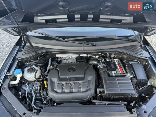 Серый Фольксваген Тигуан, объемом двигателя 2 л и пробегом 121 тыс. км за 16300 $, фото 26 на Automoto.ua