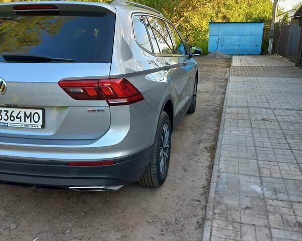 Сірий Фольксваген Тігуан, об'ємом двигуна 1.98 л та пробігом 47 тис. км за 22000 $, фото 6 на Automoto.ua