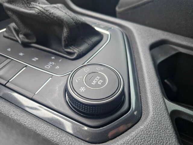 Серый Фольксваген Тигуан, объемом двигателя 2 л и пробегом 214 тыс. км за 21800 $, фото 10 на Automoto.ua