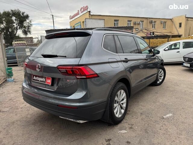 Серый Фольксваген Тигуан, объемом двигателя 2 л и пробегом 80 тыс. км за 20690 $, фото 6 на Automoto.ua