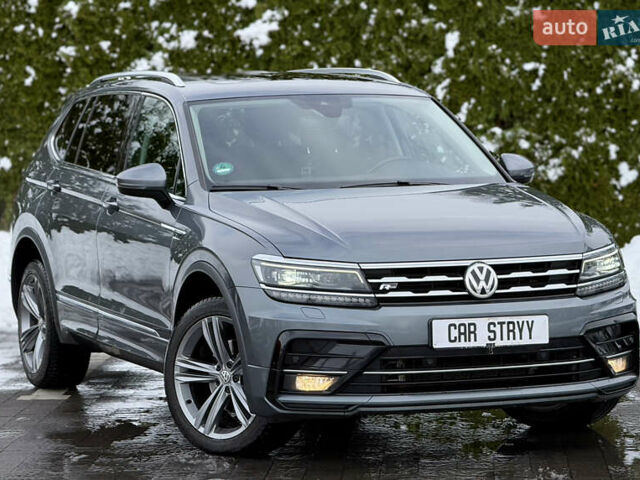 Серый Фольксваген Тигуан, объемом двигателя 2 л и пробегом 241 тыс. км за 26999 $, фото 19 на Automoto.ua