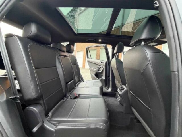 Сірий Фольксваген Тігуан, об'ємом двигуна 2 л та пробігом 30 тис. км за 25000 $, фото 9 на Automoto.ua