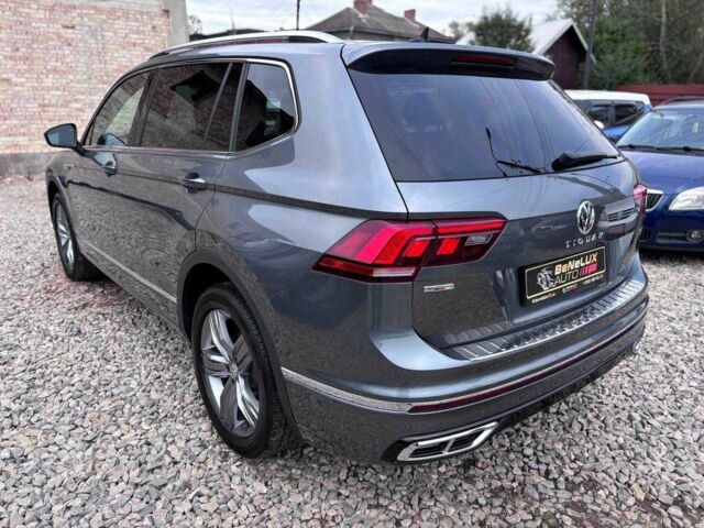 Серый Фольксваген Тигуан, объемом двигателя 2 л и пробегом 100 тыс. км за 24999 $, фото 7 на Automoto.ua