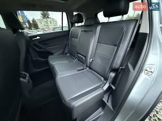 Сірий Фольксваген Тігуан, об'ємом двигуна 2 л та пробігом 62 тис. км за 21500 $, фото 44 на Automoto.ua