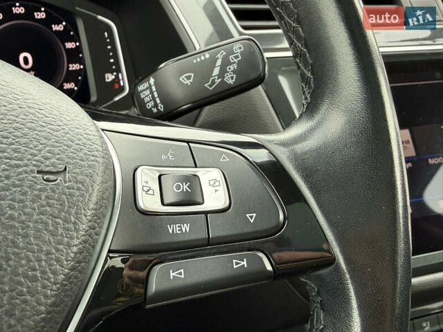 Серый Фольксваген Тигуан, объемом двигателя 2 л и пробегом 241 тыс. км за 26999 $, фото 85 на Automoto.ua