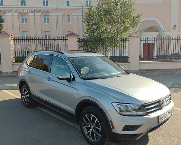 Серый Фольксваген Тигуан, объемом двигателя 2 л и пробегом 49 тыс. км за 19999 $, фото 31 на Automoto.ua