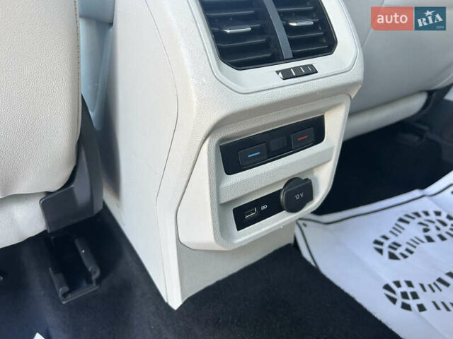 Серый Фольксваген Тигуан, объемом двигателя 2 л и пробегом 212 тыс. км за 26500 $, фото 11 на Automoto.ua