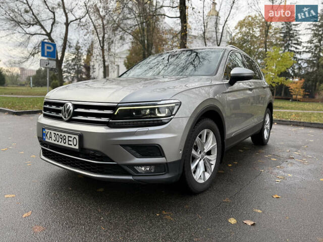 Сірий Фольксваген Тігуан, об'ємом двигуна 1.97 л та пробігом 259 тис. км за 25200 $, фото 7 на Automoto.ua
