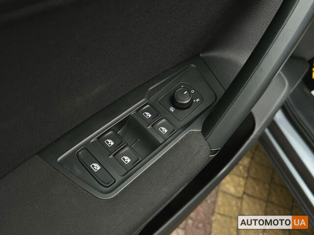 Сірий Фольксваген Тігуан, об'ємом двигуна 2 л та пробігом 53 тис. км за 20500 $, фото 17 на Automoto.ua