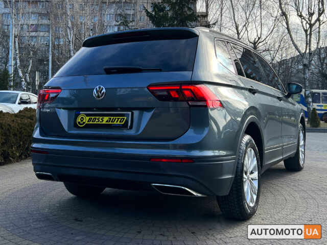 Сірий Фольксваген Тігуан, об'ємом двигуна 2 л та пробігом 136 тис. км за 19300 $, фото 6 на Automoto.ua