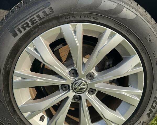 Серый Фольксваген Тигуан, объемом двигателя 1.98 л и пробегом 136 тыс. км за 17250 $, фото 22 на Automoto.ua