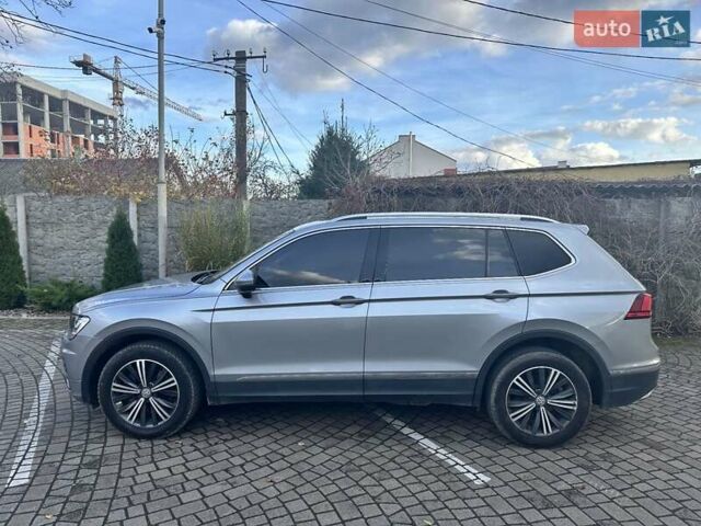 Сірий Фольксваген Тігуан, об'ємом двигуна 2 л та пробігом 84 тис. км за 18500 $, фото 9 на Automoto.ua