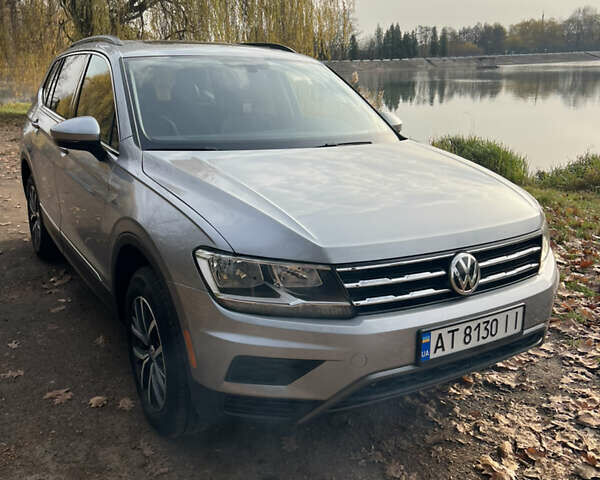 Сірий Фольксваген Тігуан, об'ємом двигуна 1.98 л та пробігом 113 тис. км за 19000 $, фото 1 на Automoto.ua
