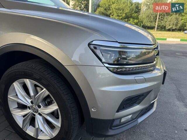 Серый Фольксваген Тигуан, объемом двигателя 1.97 л и пробегом 111 тыс. км за 32000 $, фото 21 на Automoto.ua