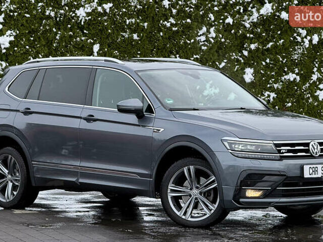 Серый Фольксваген Тигуан, объемом двигателя 2 л и пробегом 241 тыс. км за 26999 $, фото 23 на Automoto.ua