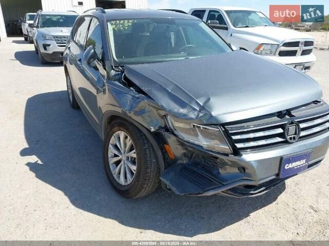 Сірий Фольксваген Тігуан, об'ємом двигуна 2 л та пробігом 74 тис. км за 11390 $, фото 9 на Automoto.ua