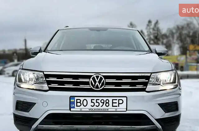 Серый Фольксваген Тигуан, объемом двигателя 1.98 л и пробегом 133 тыс. км за 27700 $, фото 5 на Automoto.ua