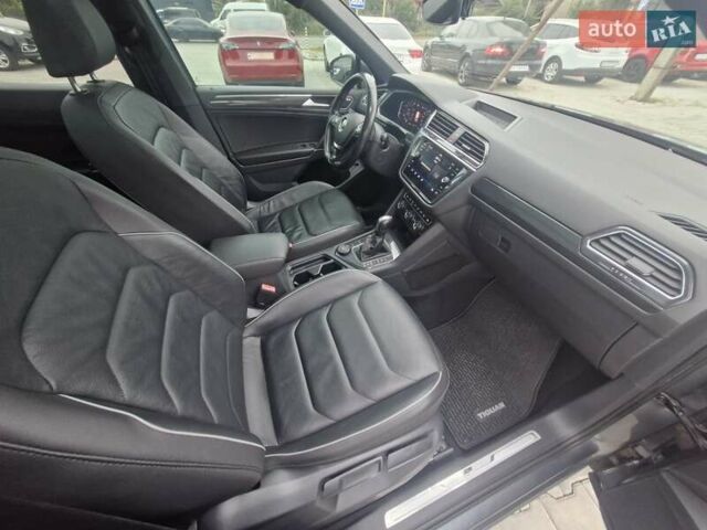 Серый Фольксваген Тигуан, объемом двигателя 2 л и пробегом 213 тыс. км за 21800 $, фото 13 на Automoto.ua